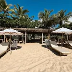 Ravenala Hotel